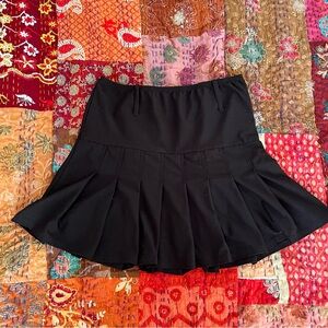 Vintage Black Pleated Mini Skirt